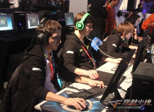 LPL夏季赛W4D6：D组最后一战！ Ultra Prime 、 Weibo Gaming 、IG谁能登峰？