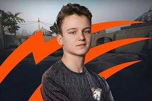 2024 LPL 全明星赛-有趣的统计数据： rookie 是最年长的选手； bin 是最年轻的选手